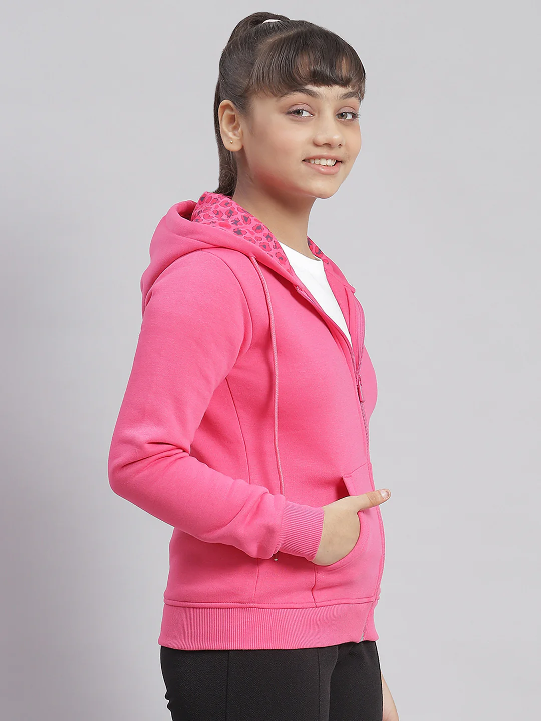 Girls Pink Solid Hooded Full Sleeve Sweatshirt - Image 4