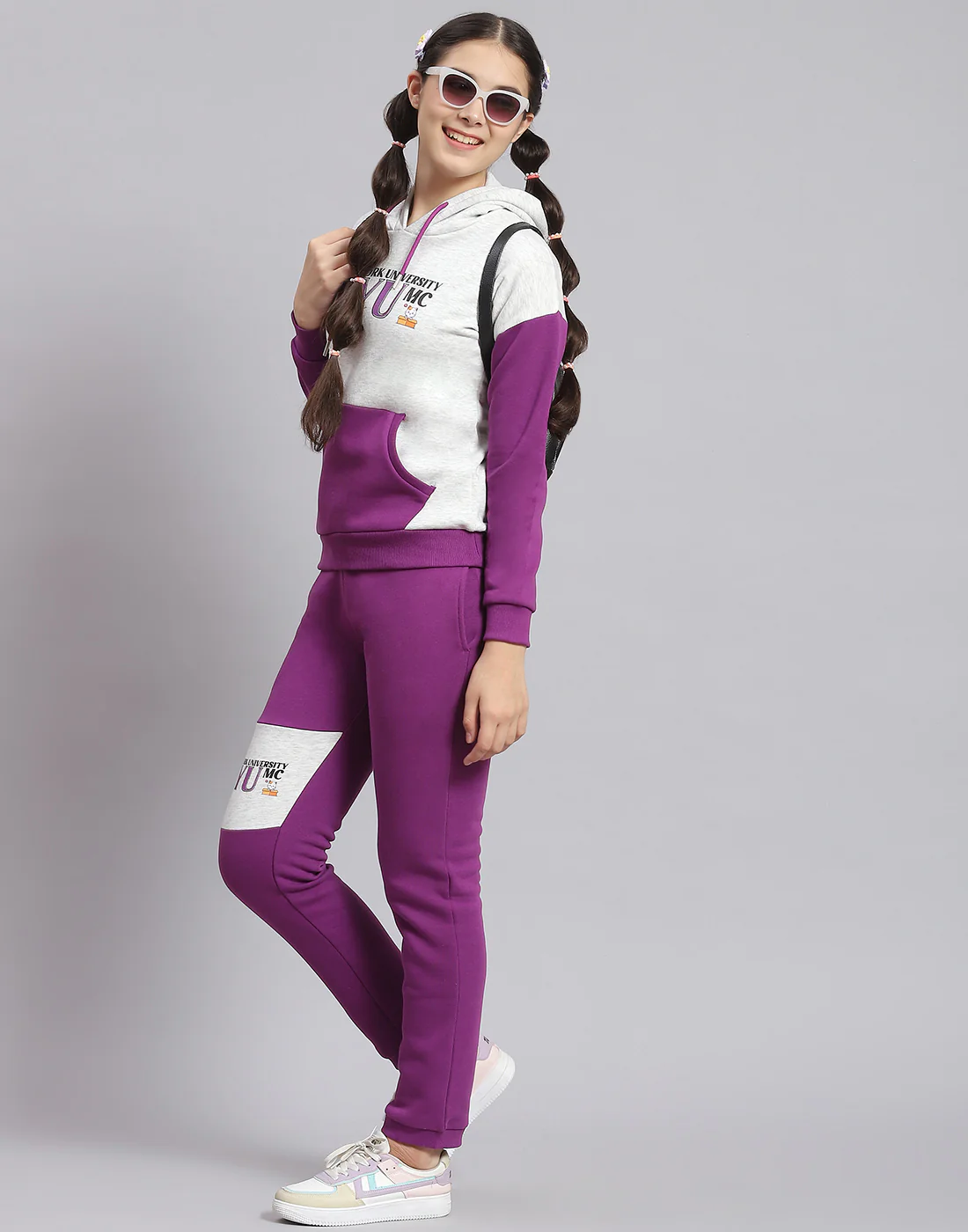 Girls Purple Printed Hooded Full Sleeve Tracksuit - Image 2