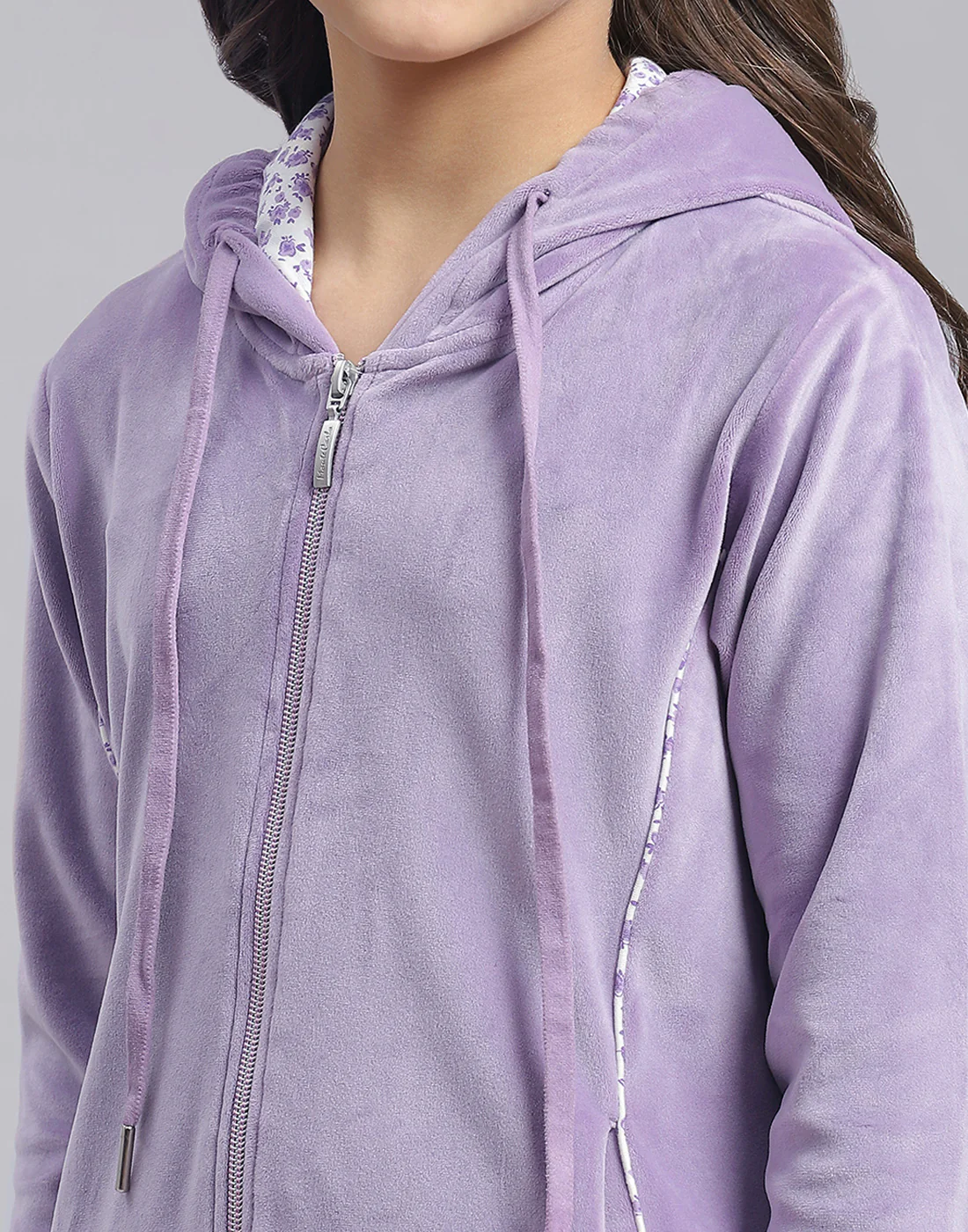 Girls Purple Solid Hooded Full Sleeve Tracksuit - Image 7