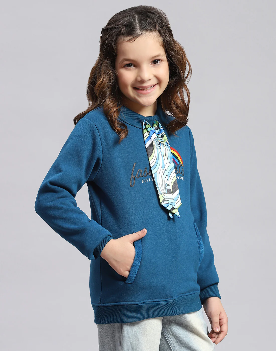 Girls Teal Blue Printed Round Neck Full Sleeve Sweatshirt - Image 7
