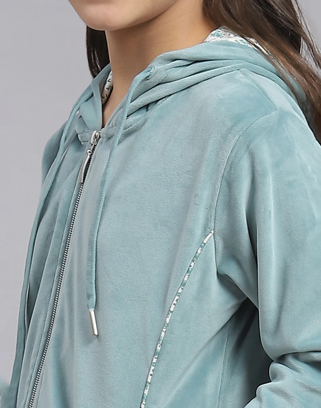 Girls Teal Blue Solid Hooded Full Sleeve Tracksuit - Image 7