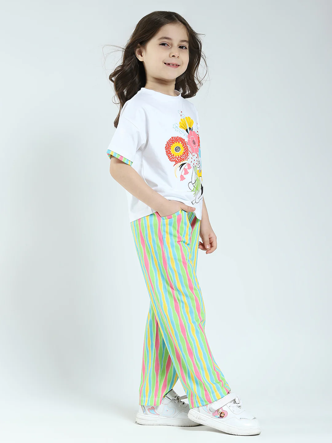 Girls White Printed Round Neck Half Sleeve Lower Set - Image 4