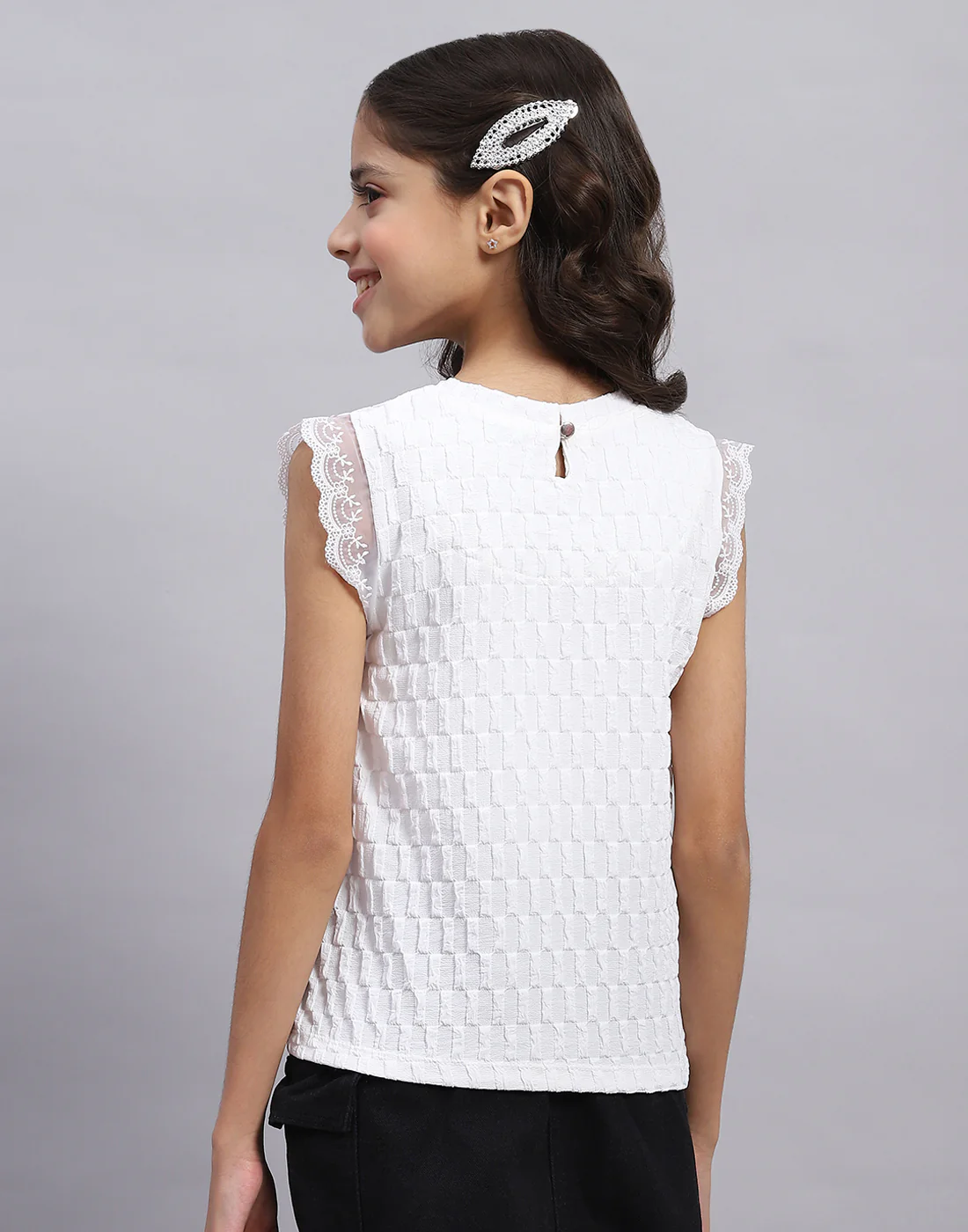 Girls White Self Design Round Neck Half Sleeve Top - Image 5