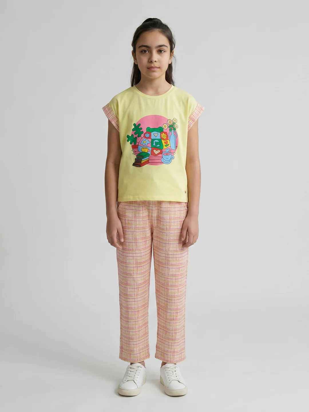 Girls Yellow Printed Round Neck Half Sleeve Lower Set
