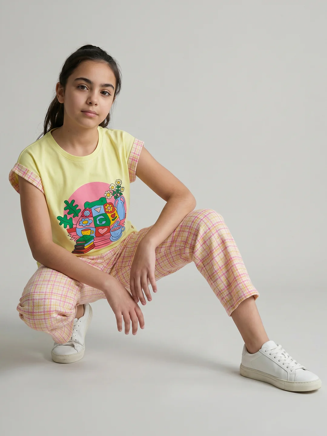 Girls Yellow Printed Round Neck Half Sleeve Lower Set - Image 5