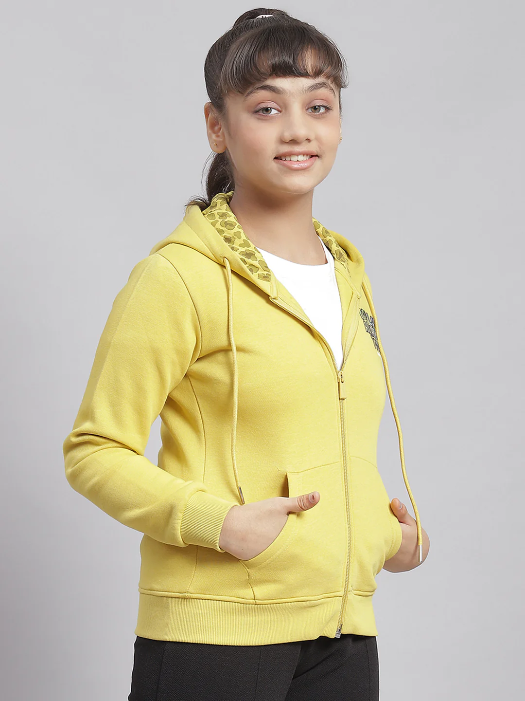 Girls Yellow Solid Hooded Full Sleeve Sweatshirt - Image 4