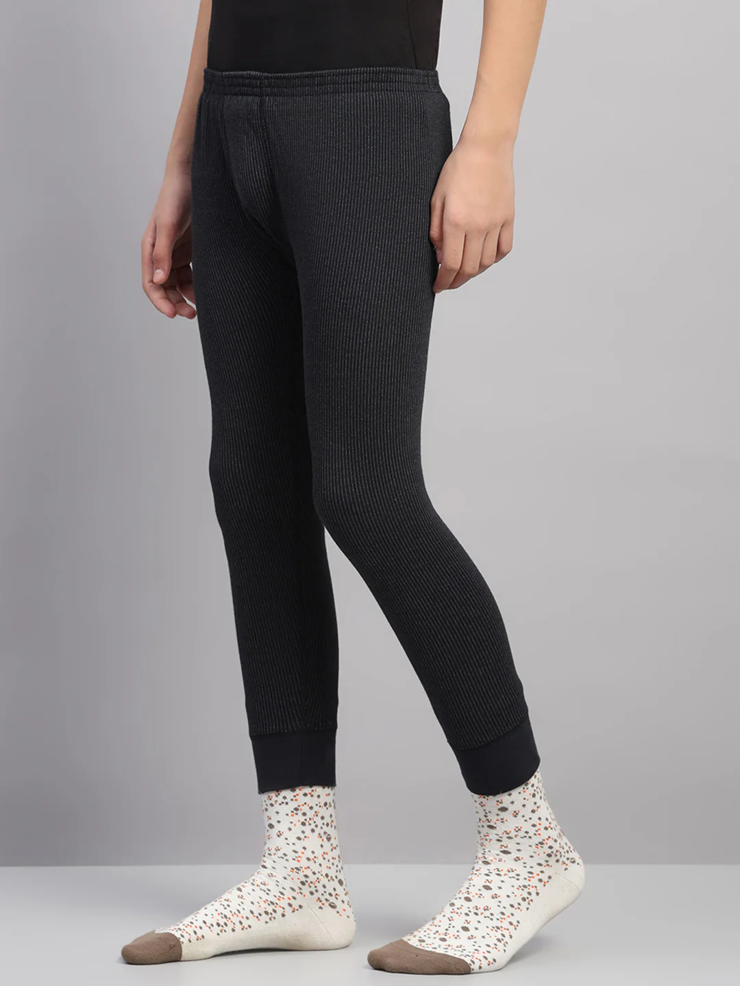 Kids Black Solid Regular Fit Thermal Lower - Image 3