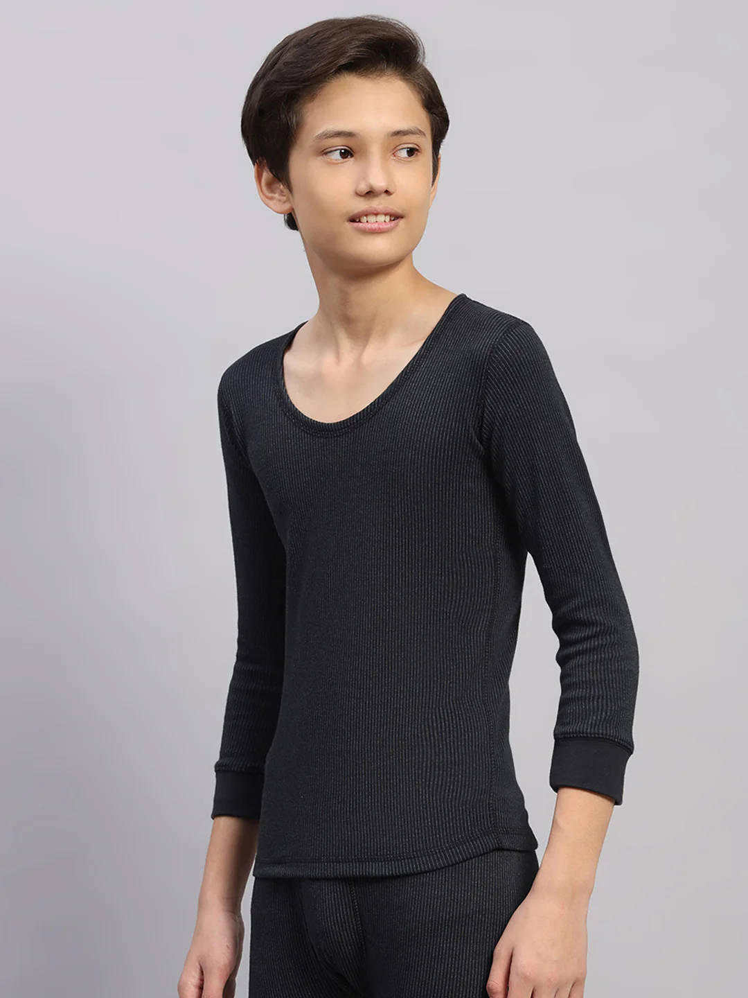 Kids Black Solid Round Neck Full Sleeve Thermal Vest - Image 3
