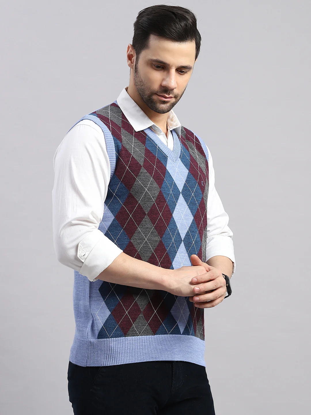 Luxuria Men Blue Printed V Neck Sleeveless Sweater - Image 4