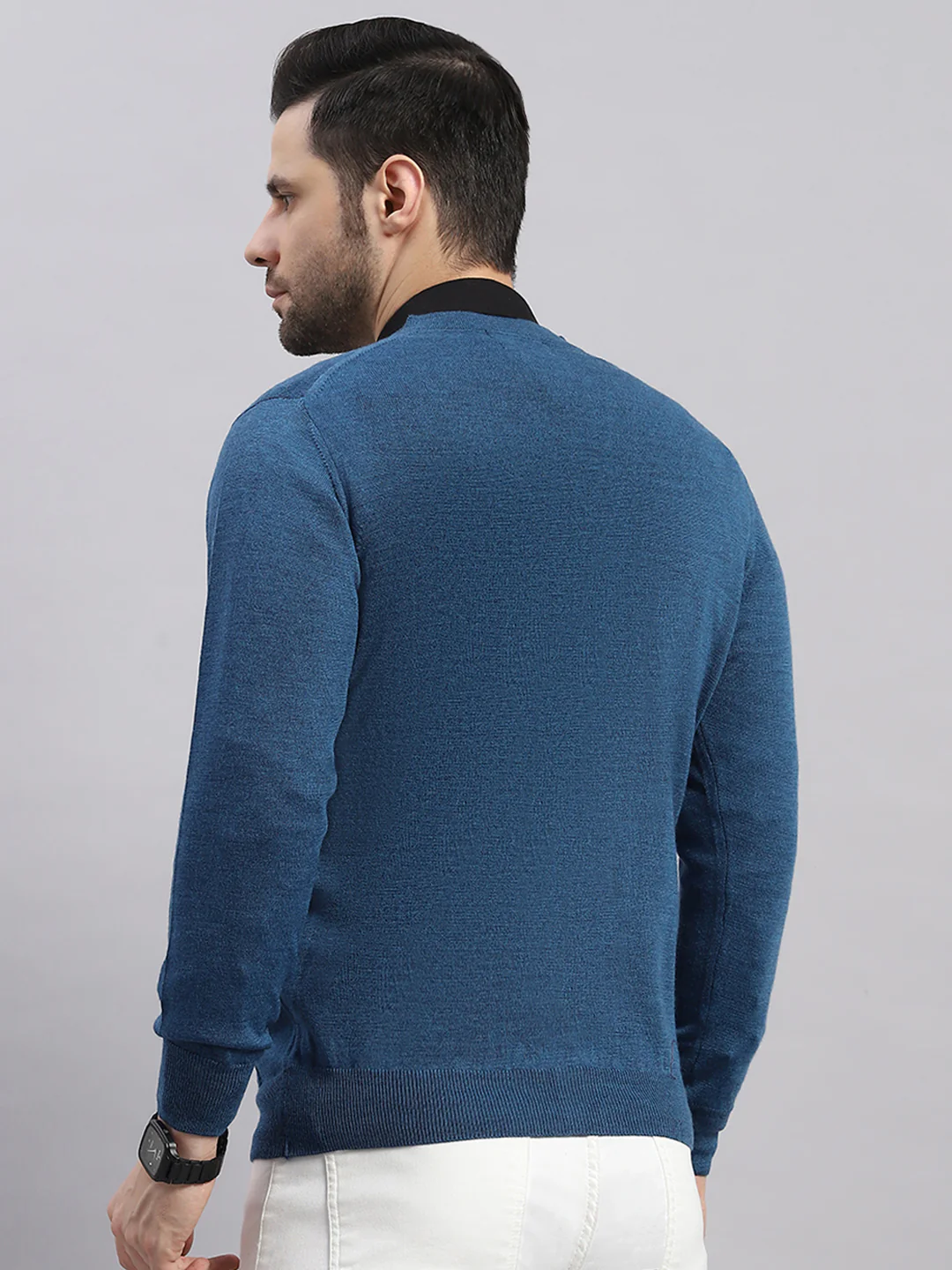 Luxuria Men Blue Solid V Neck Full Sleeve Cardigan - Image 5