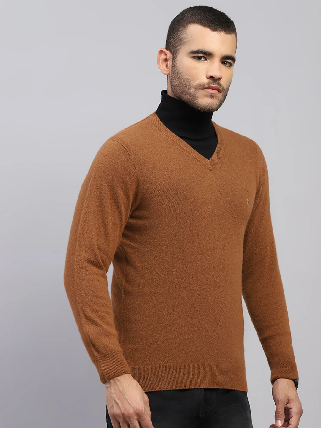 Luxuria Men Brown Solid V Neck Full Sleeve Pullover - Image 4