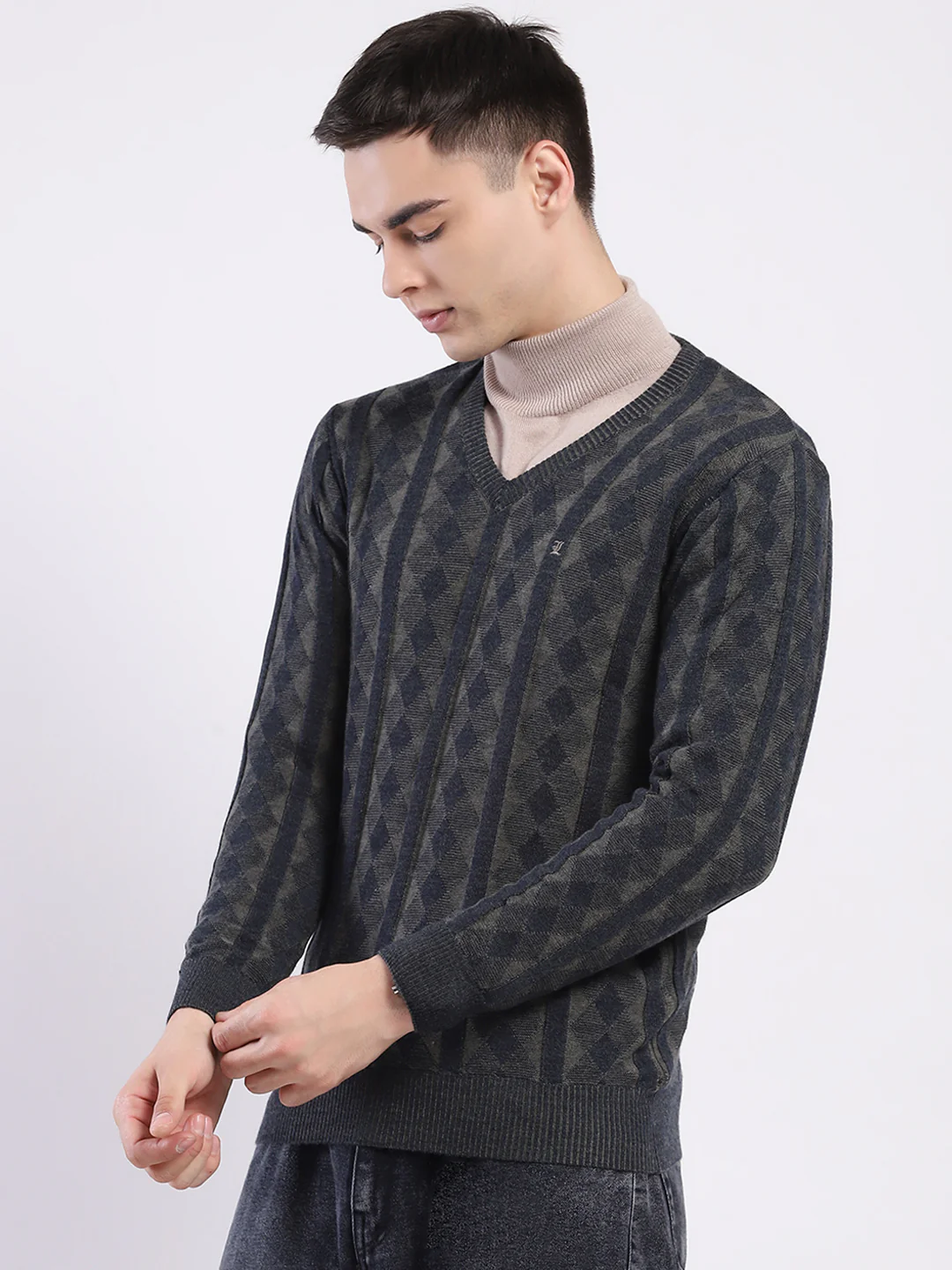 Luxuria Men Charcoal Self Design V Neck Full Sleeve Pullover - Image 3