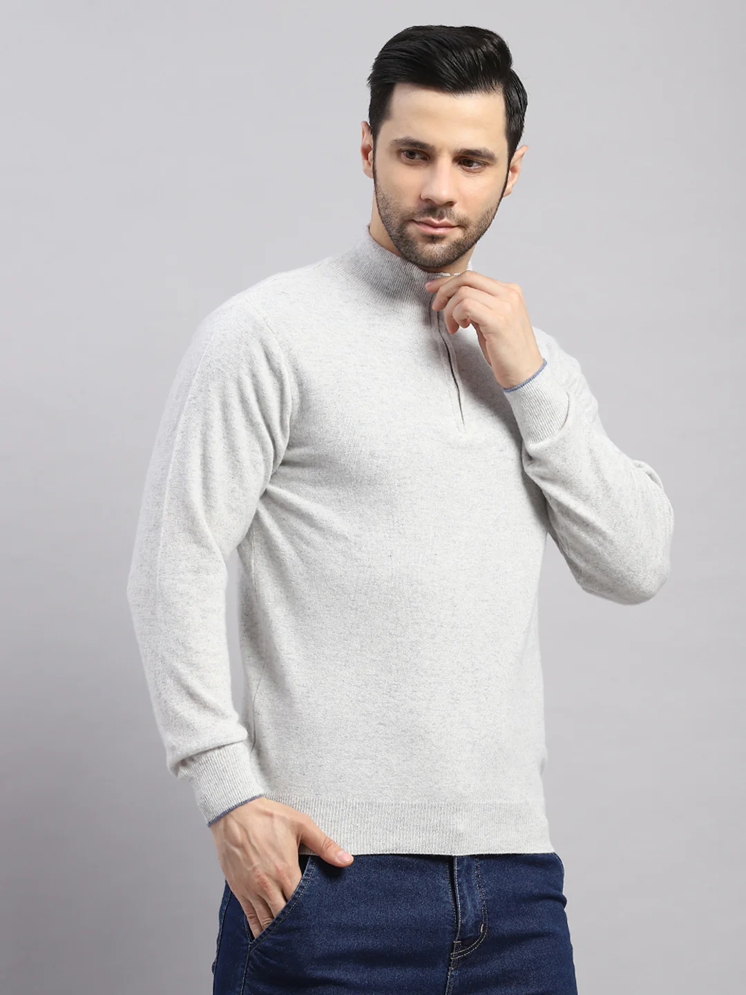 Luxuria Men Light Grey Solid Collar Full Sleeve Pullover - Image 4