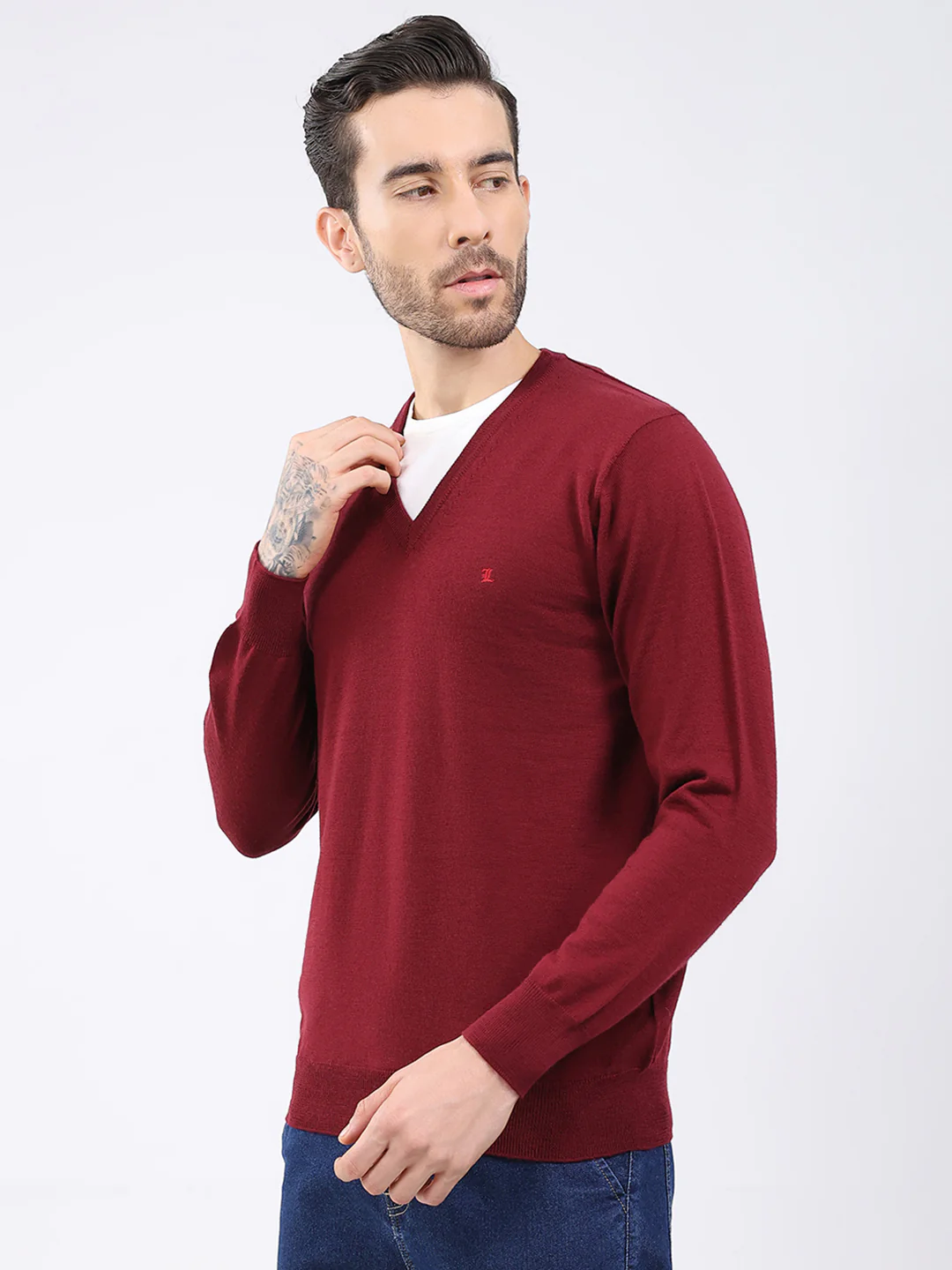 Luxuria Men Maroon Solid V Neck Full Sleeve Pullover - Image 3