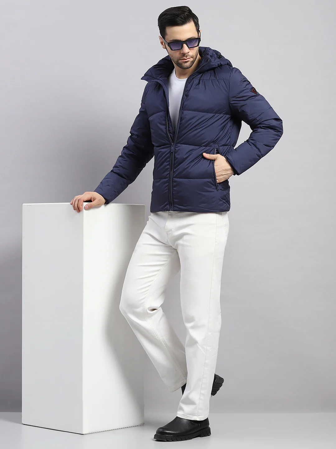 Luxuria Men Navy Blue Compressible Duck Down Hooded Jacket - Image 2
