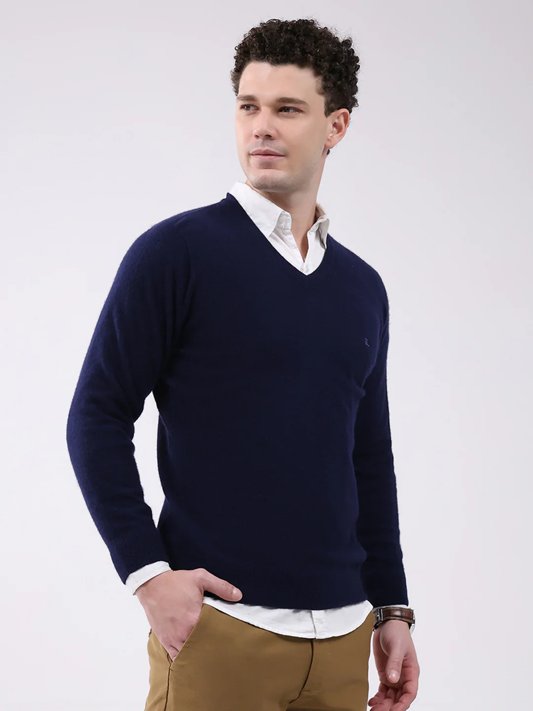Luxuria Men Navy Blue Solid V Neck Full Sleeve Pullover - Image 4