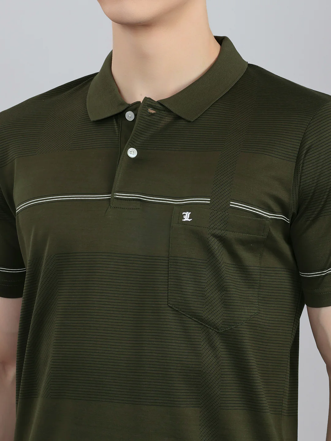 Luxuria Men Olive Solid Round Neck Half Sleeve Lower Set - Image 4