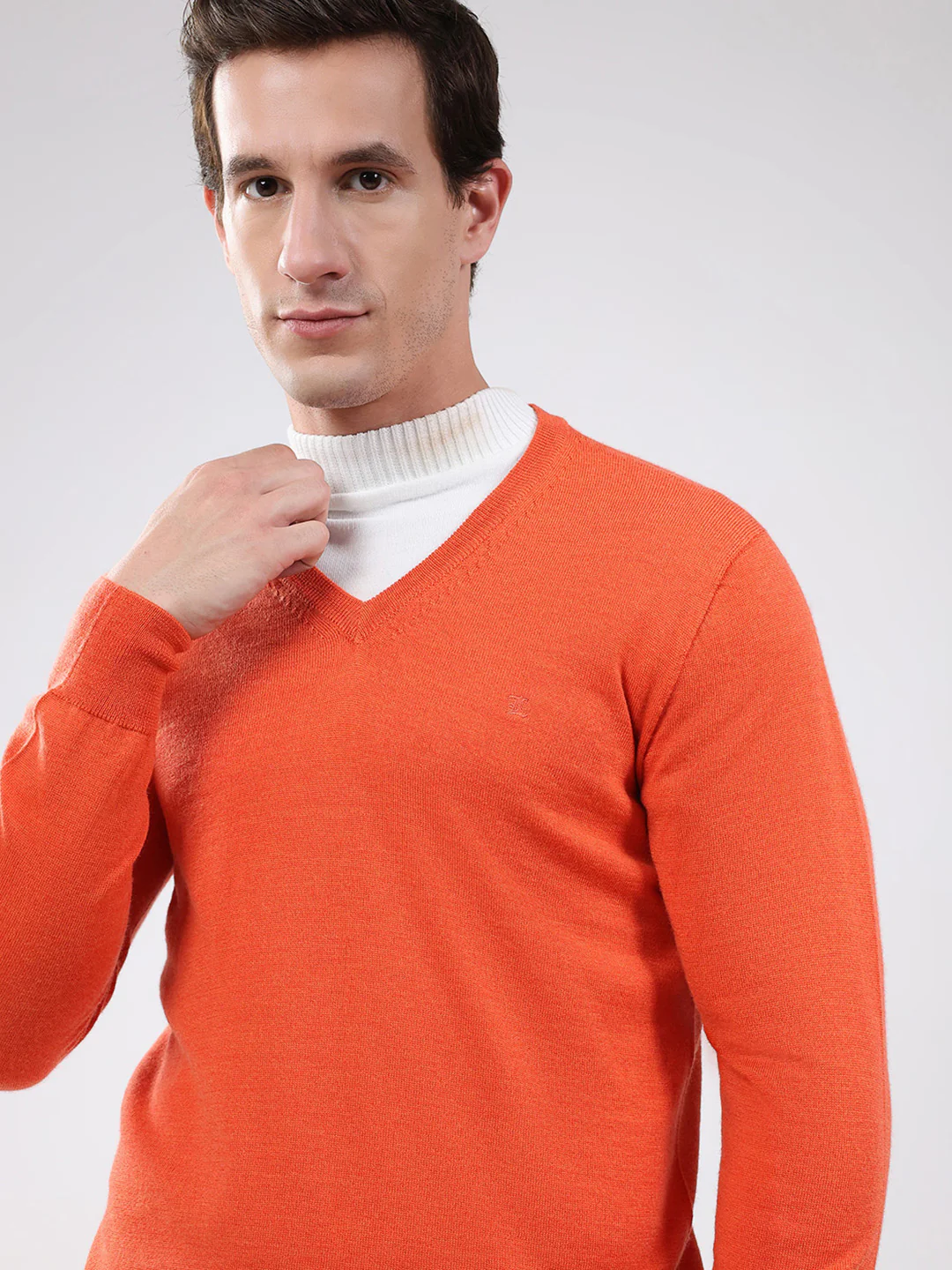 Luxuria Men Orange Solid V Neck Full Sleeve Pullover - Image 7