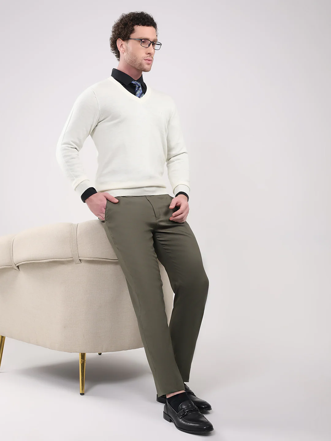 Luxuria Men White Solid V Neck Full Sleeve Pullover - Image 2