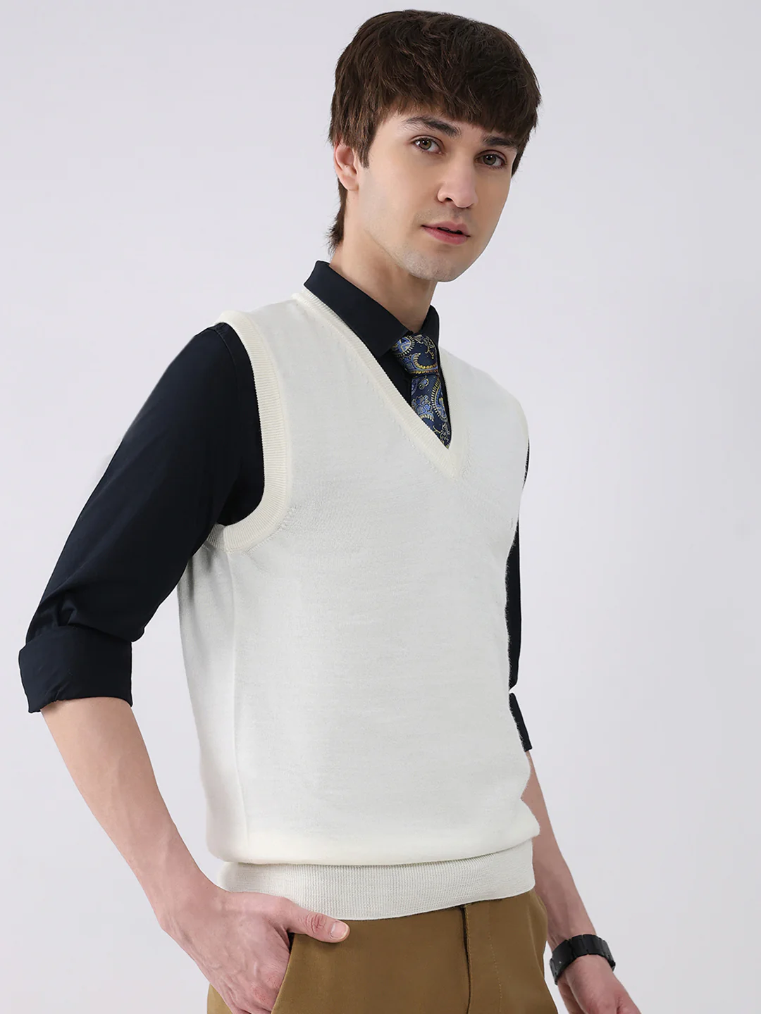Luxuria Men White Solid V Neck Sleeveless Sweater - Image 4