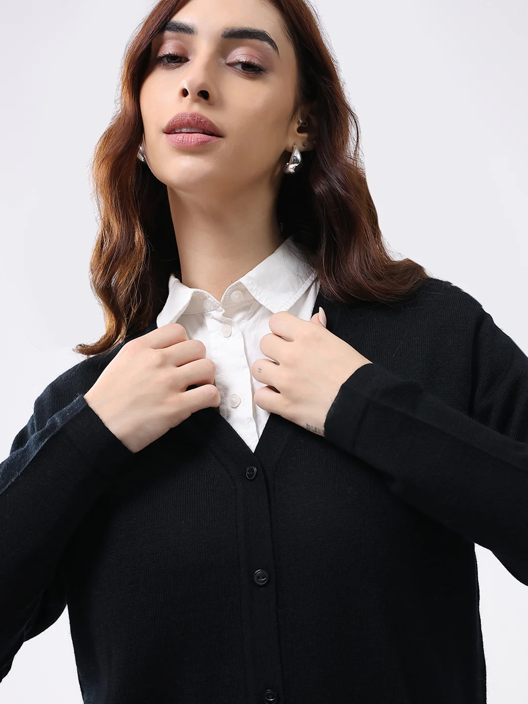 Luxuria Women Black Solid V Neck Full Sleeve Cardigan - Image 6
