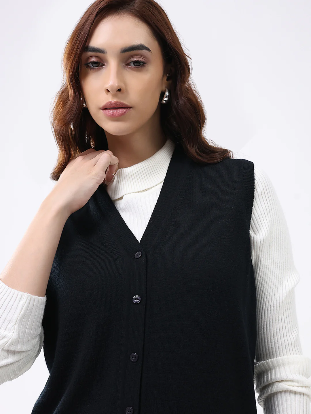 Luxuria Women Black Solid V Neck Sleeveless Cardigan - Image 7