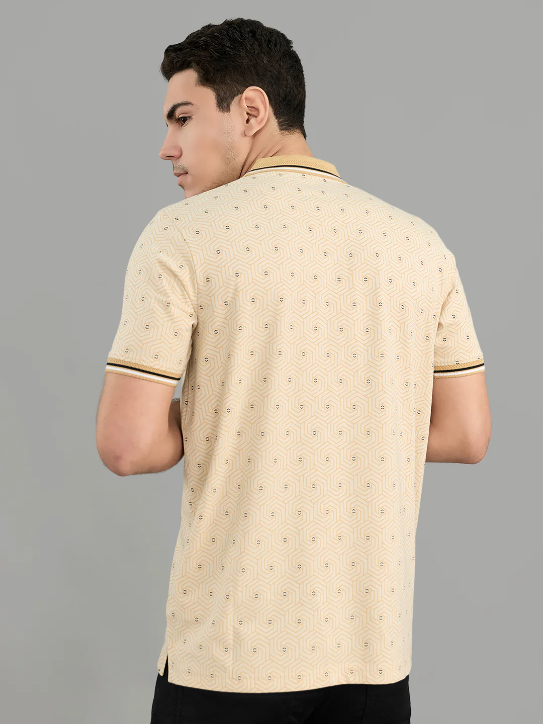 Men Beige Geometric Polo Collar Half Sleeve T-Shirt - Image 4