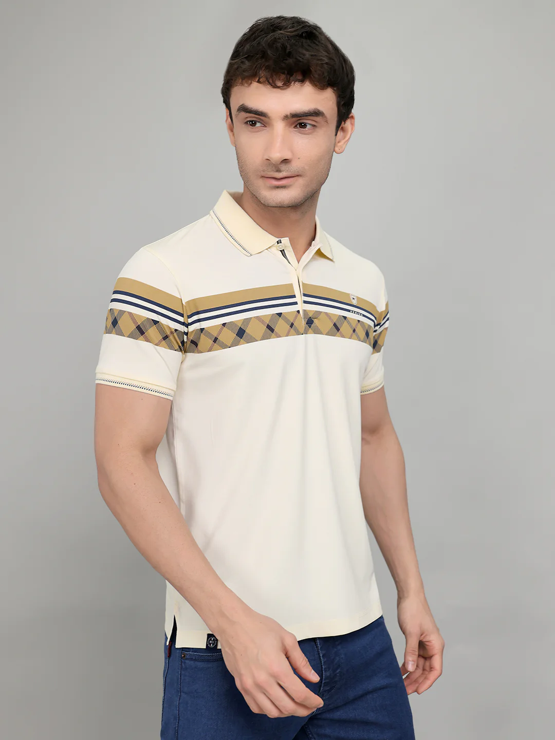 Men Beige Printed Collar Half Sleeve T-Shirt - Image 3