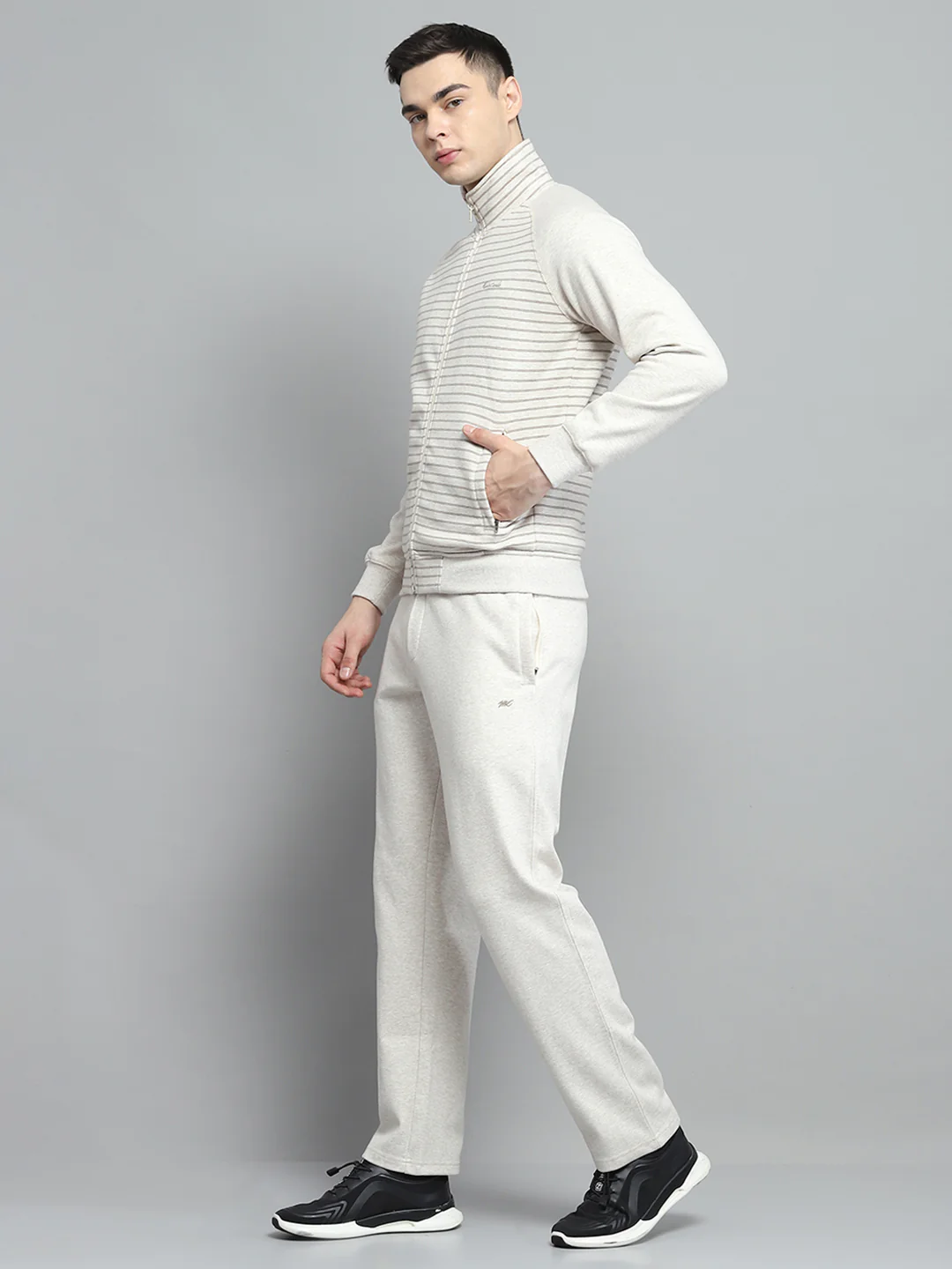 Men Beige Printed Mock Neck Full Sleeve Winter Tracksuit - Image 3