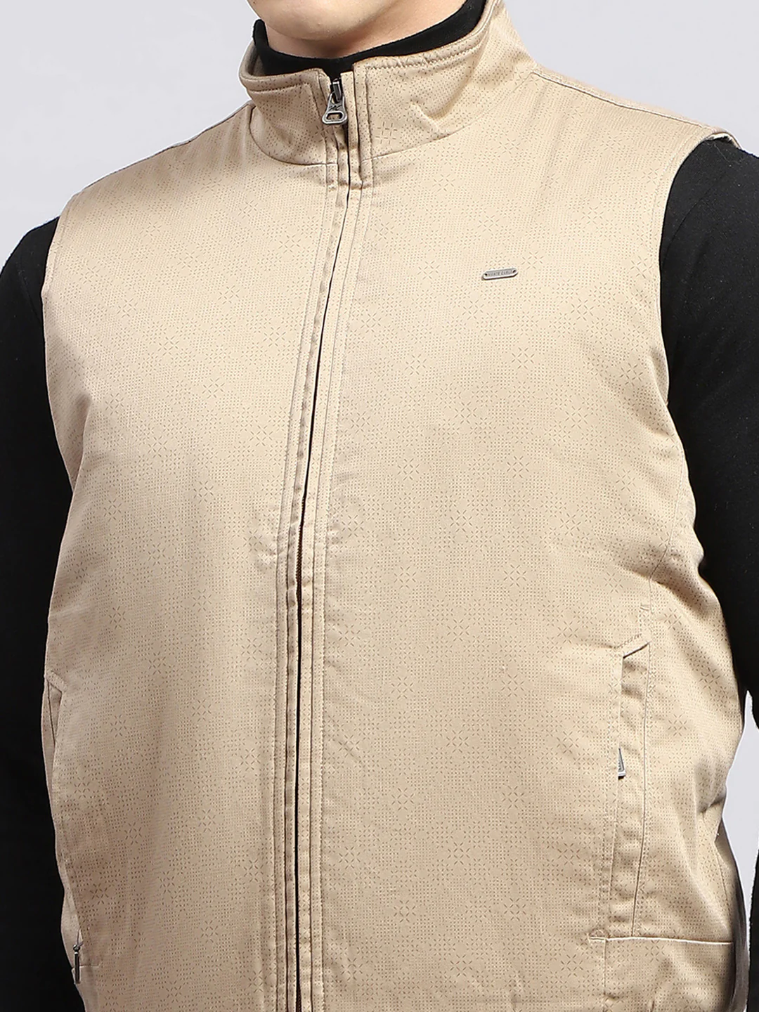 Men Beige Printed Mock Neck Sleeveless Jacket - Image 6