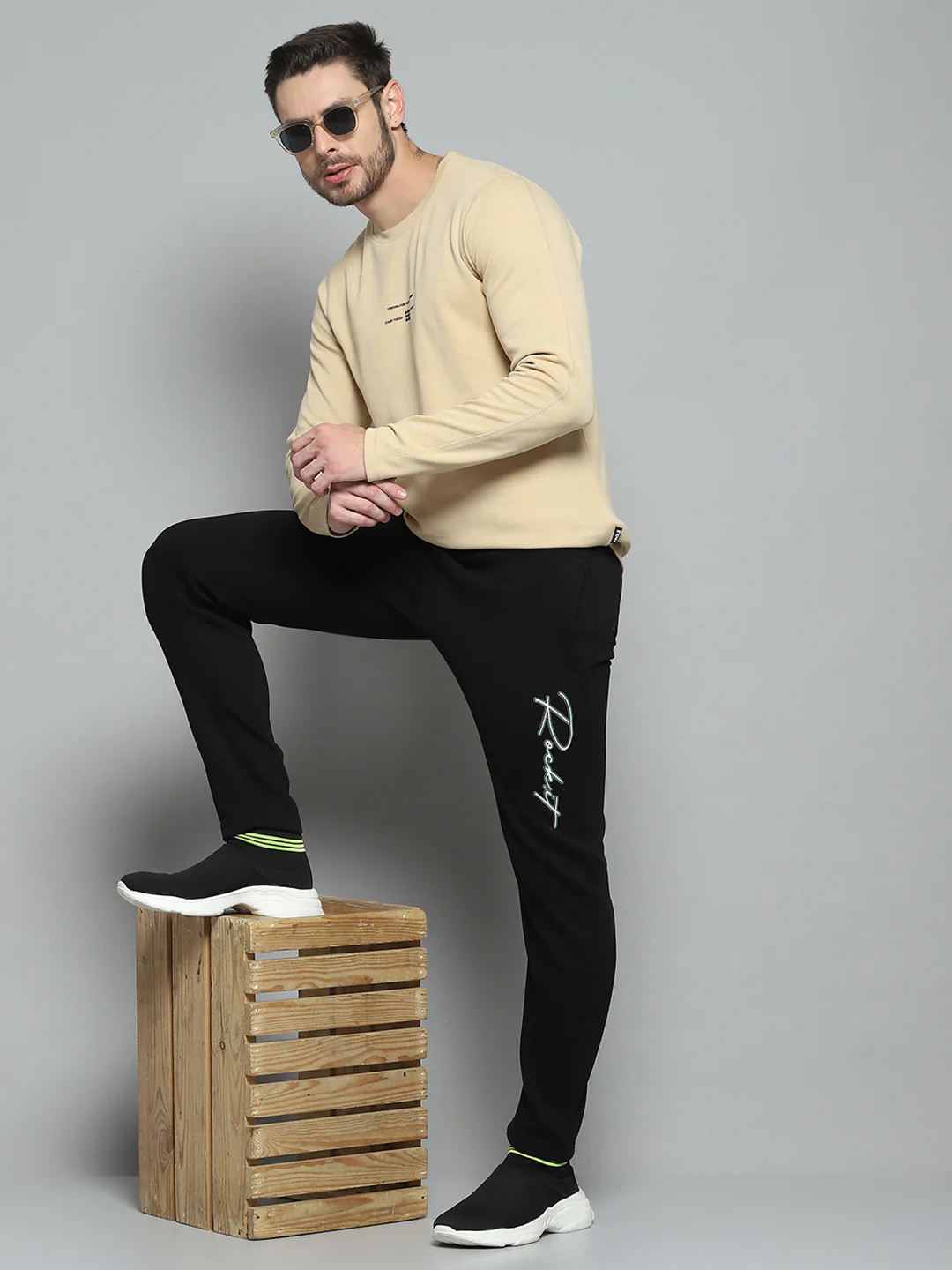 Rock.it Men Beige Printed Round Neck Full Sleeve Winter T-Shirt - Image 2