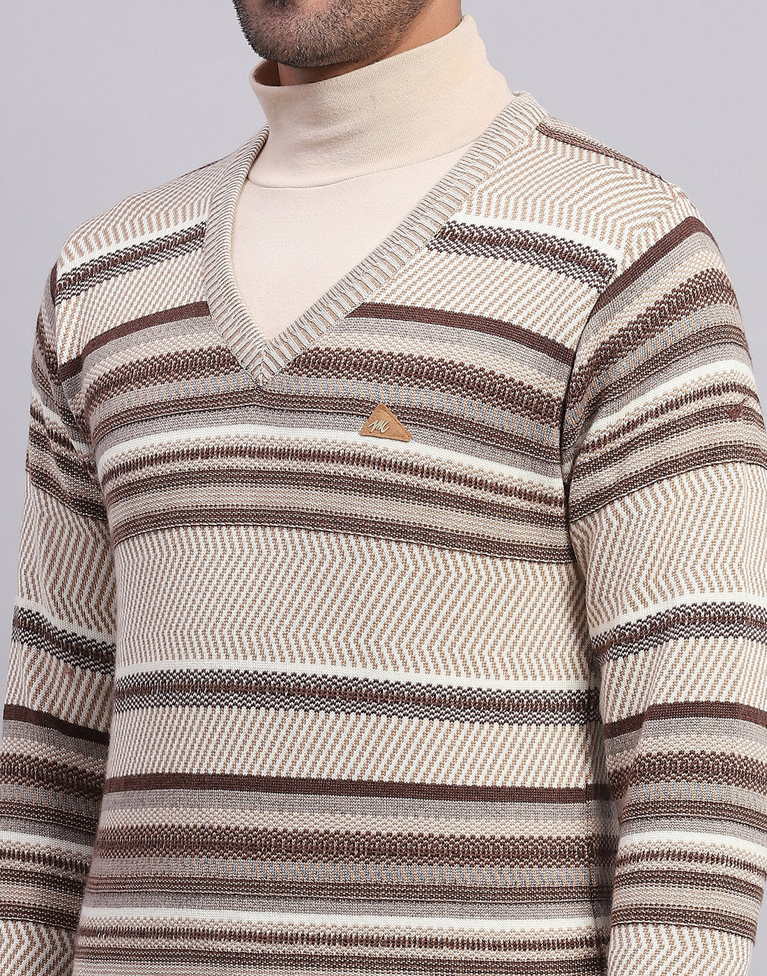 Men Beige Self Design V Neck Full Sleeve Pullover - Image 6