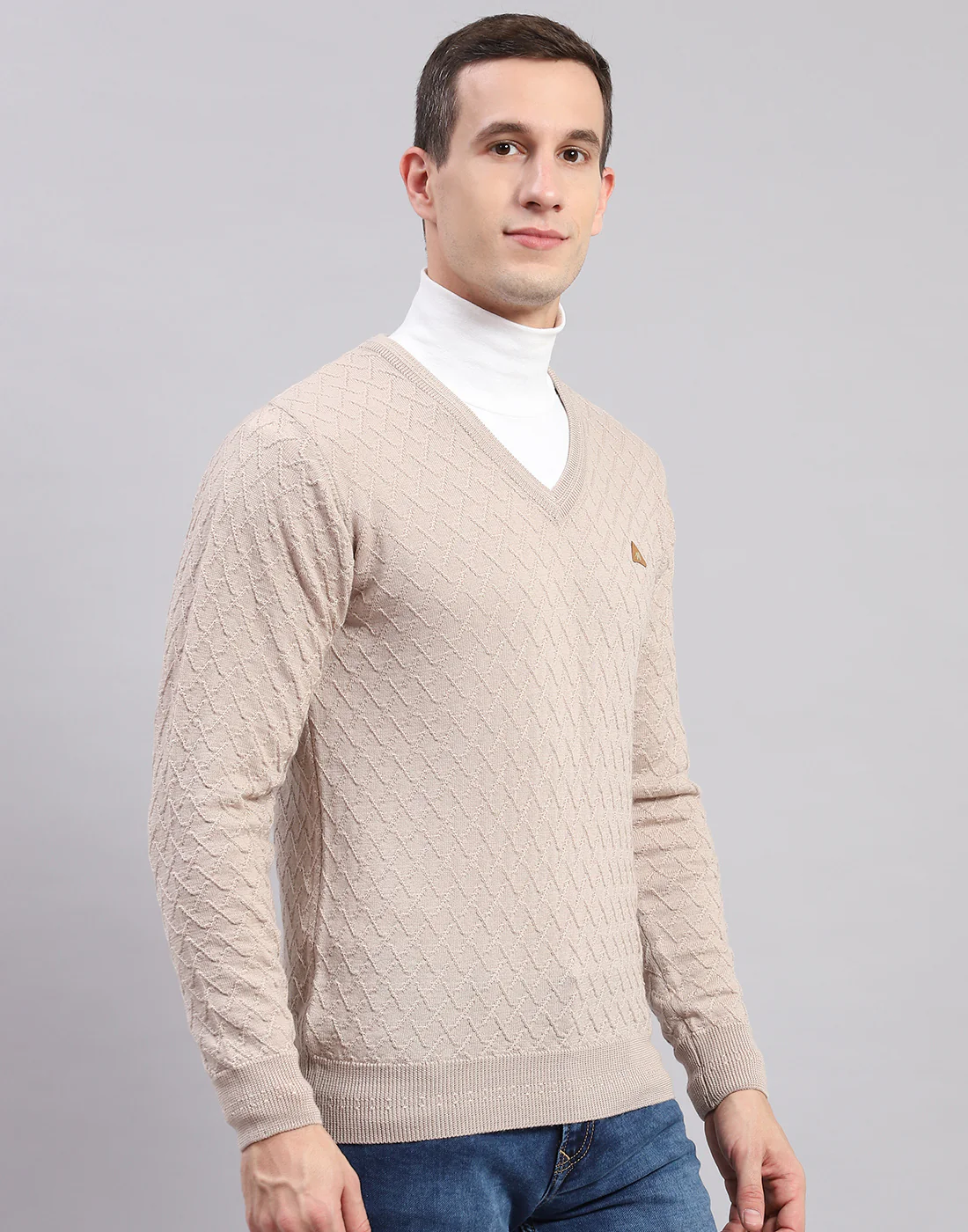 Men Beige Self Design V Neck Full Sleeve Sweaters/Pullovers - Image 4