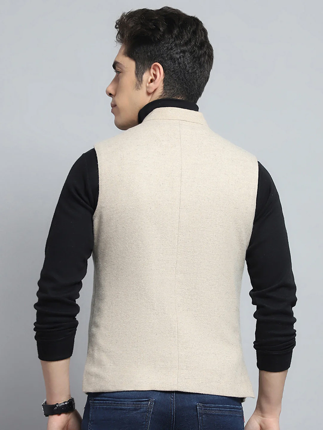 Men Beige Solid Band Collar Sleeveless Jacket - Image 5
