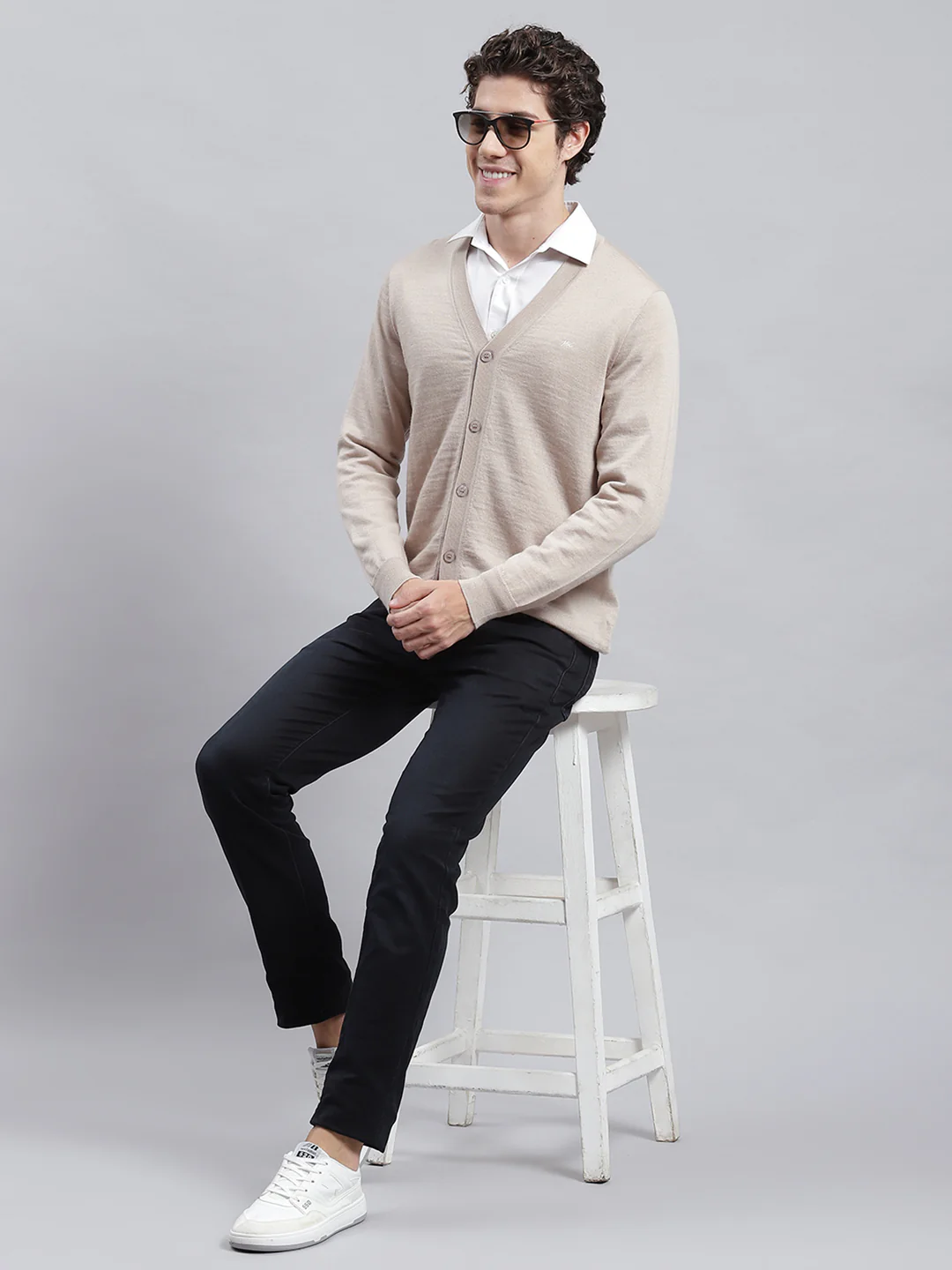 Men Beige Solid Cardigan
