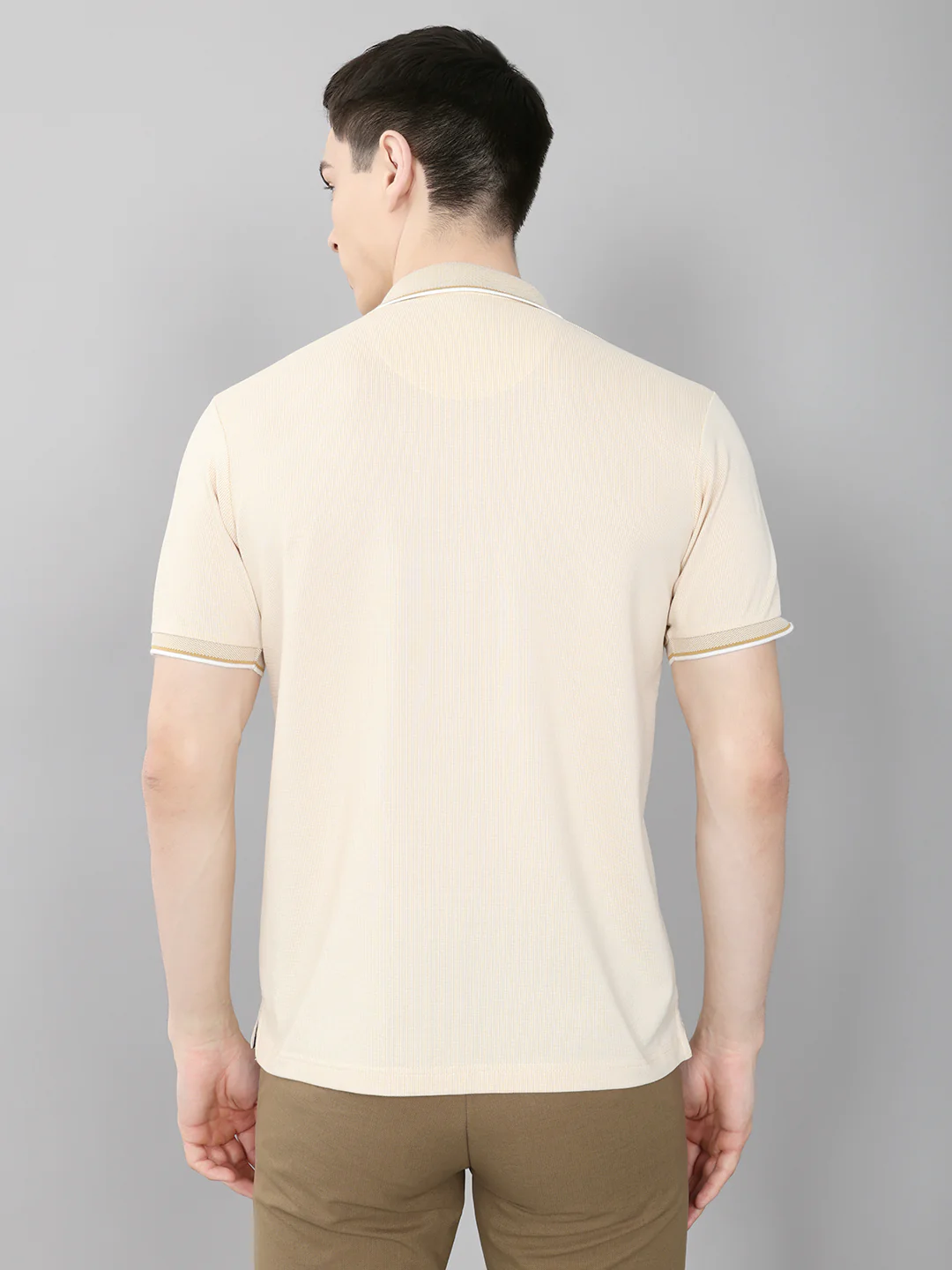 Men Beige Solid Collar Half Sleeve T-Shirt - Image 4
