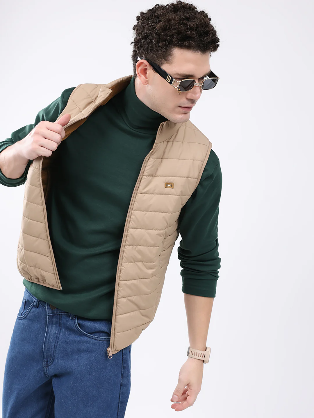 Men Beige Solid Collar Sleeveless Jacket - Image 6