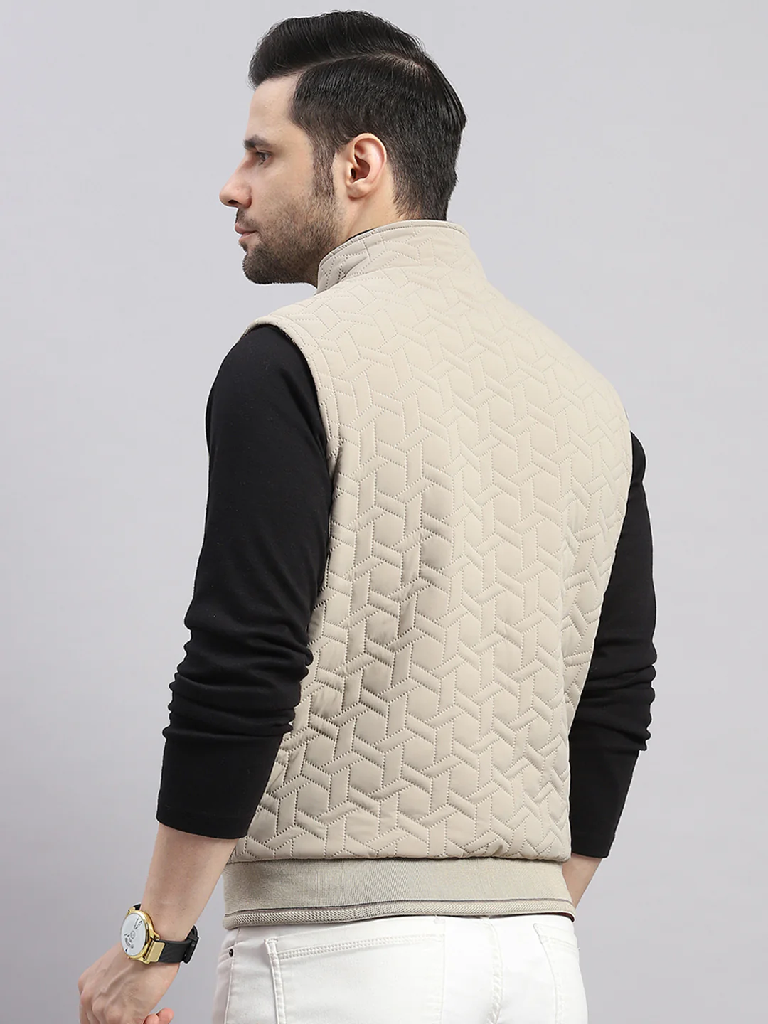Men Beige Solid Collar Sleeveless Reversible Jacket - Image 5