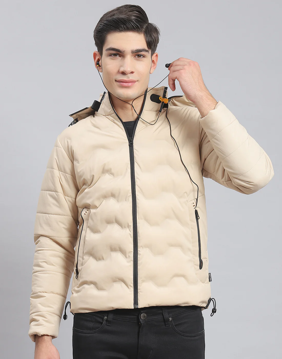 Men Beige Solid Hooded Full Sleeve Jacket - Image 2