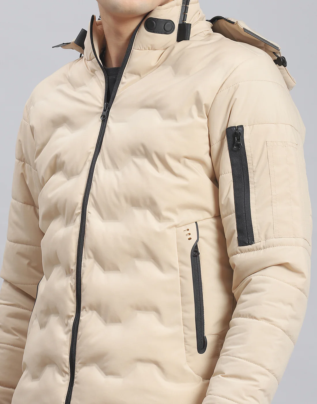 Men Beige Solid Hooded Full Sleeve Jacket - Image 6