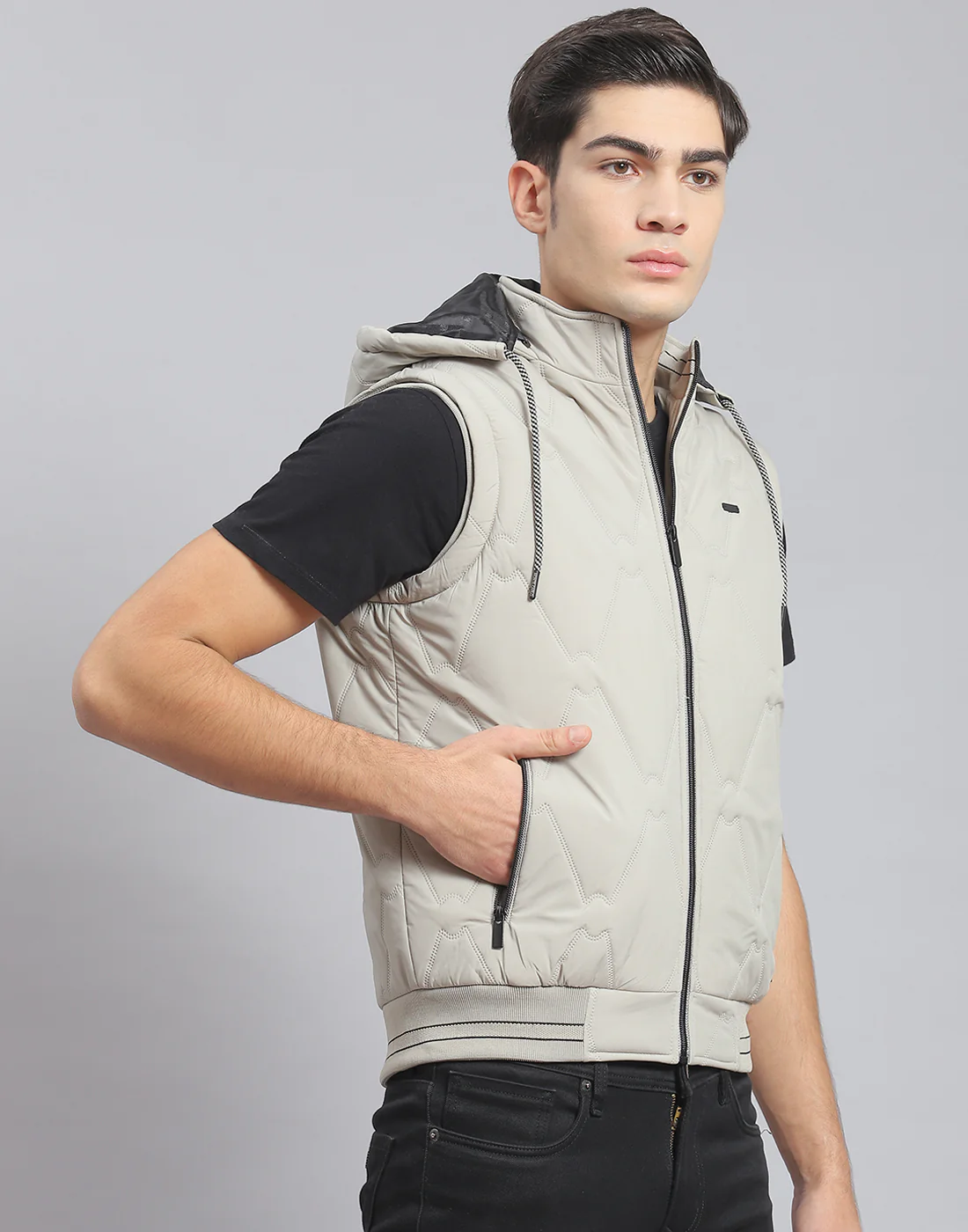 Men Beige Solid Hooded Sleeveless Jacket - Image 4