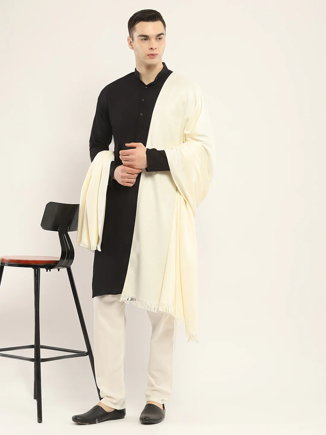 Men Beige Solid Lohi Shawl - Image 2