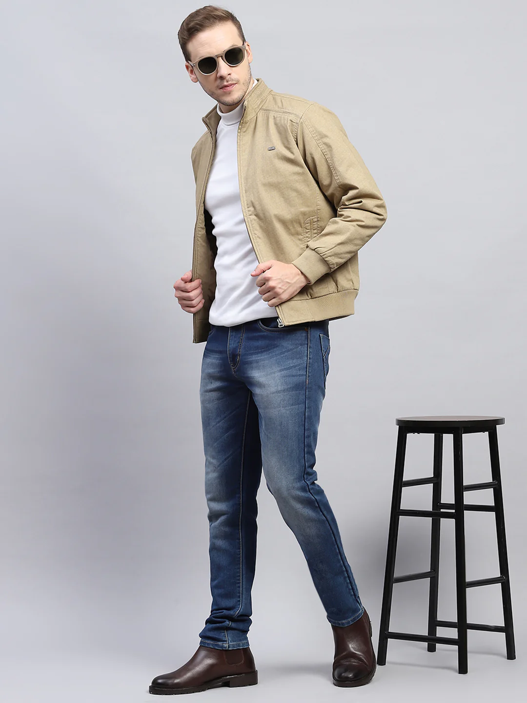 Men Beige Solid Mock Neck Full Sleeve Jacket - Image 2