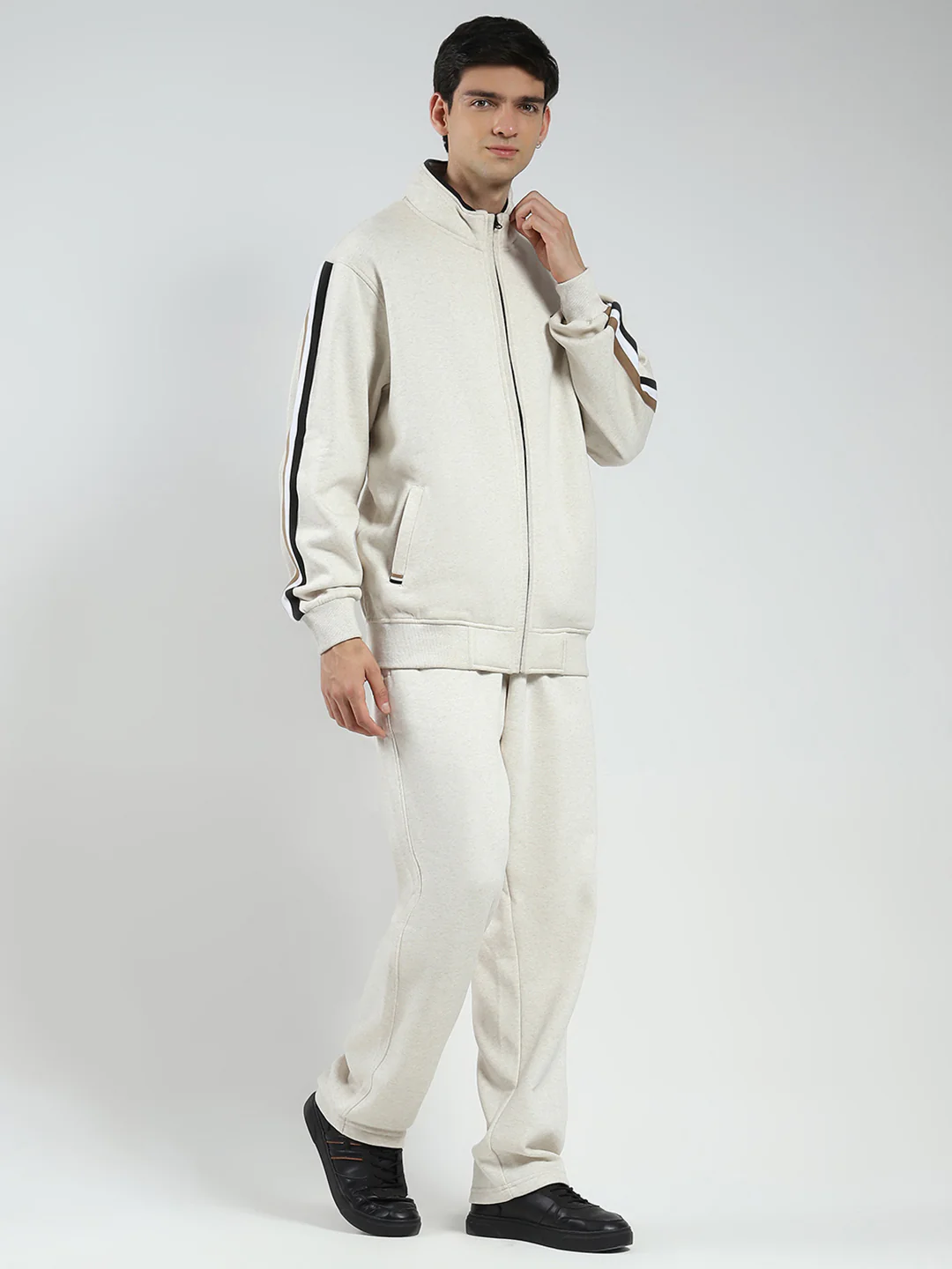 Men Beige Solid Mock Neck Full Sleeve Winter Tracksuit - Image 4
