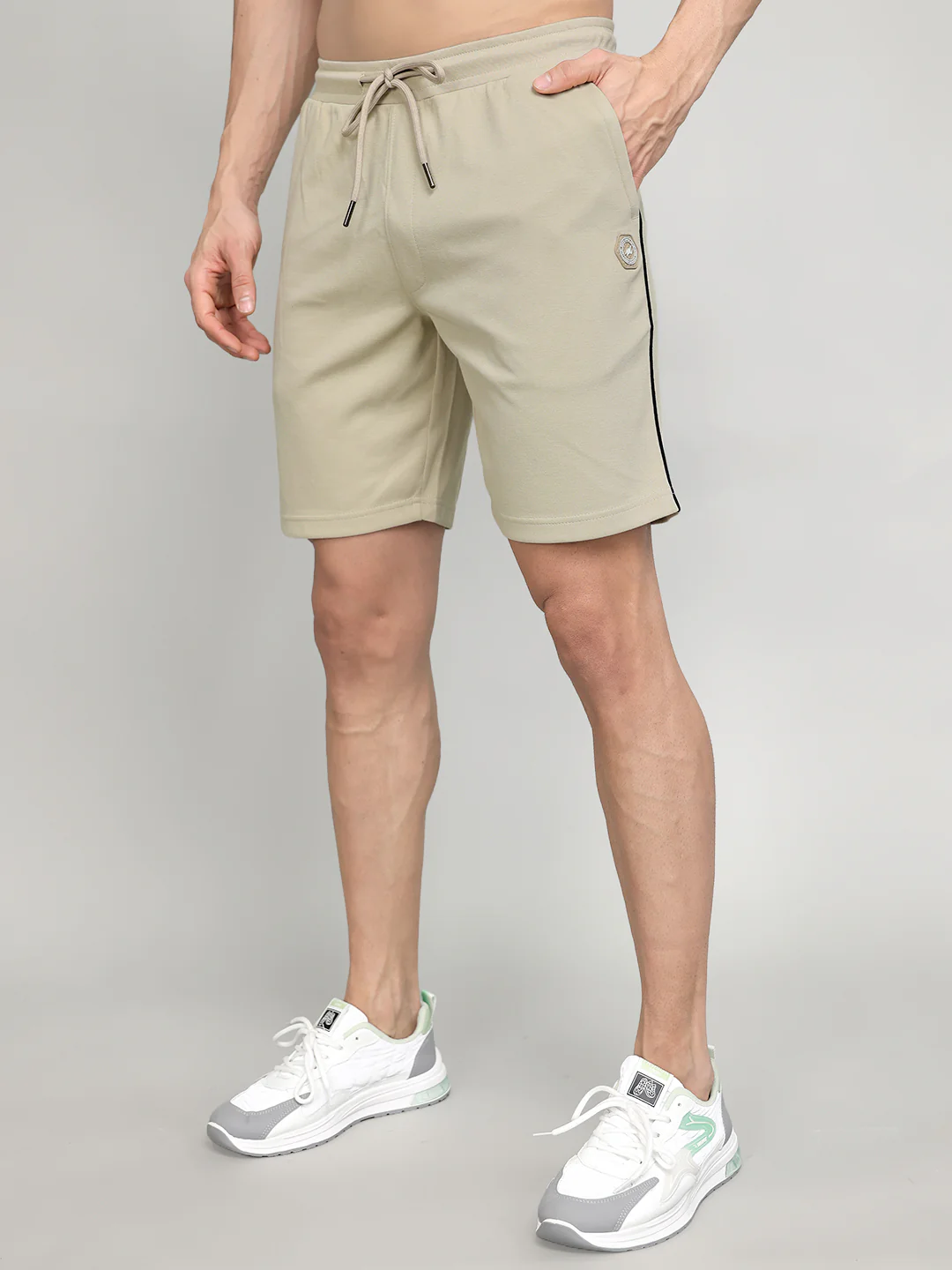 Men Beige Solid Regular Fit Bermuda - Image 2