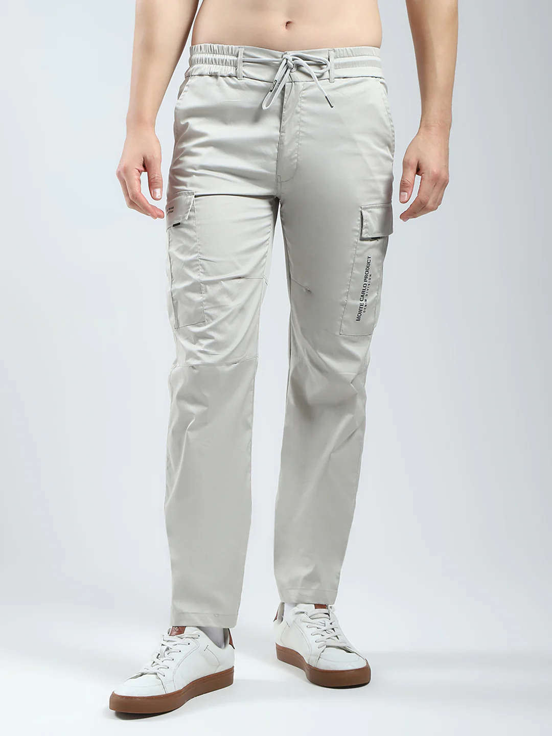 Men Beige Solid Regular Fit Cargo