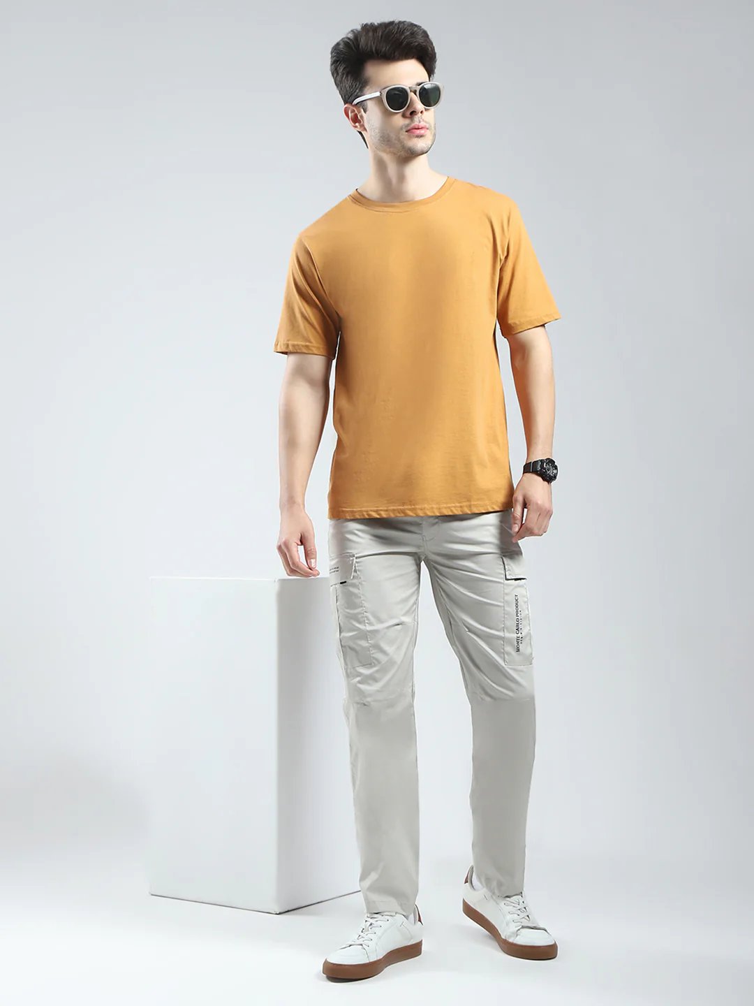 Men Beige Solid Regular Fit Cargo - Image 2