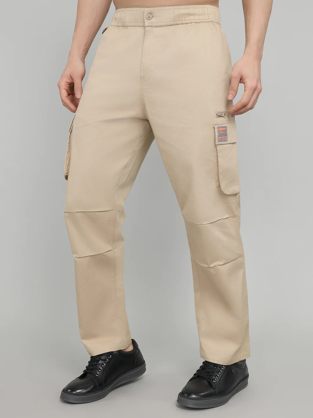 Men Beige Solid Regular Fit Cargo
