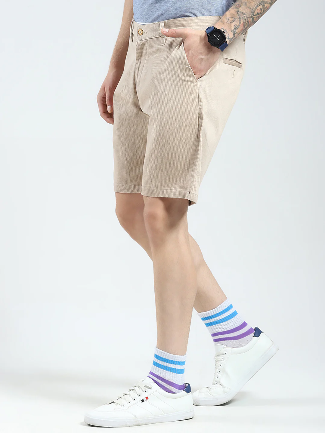 Men Beige Solid Regular Fit Shorts - Image 3