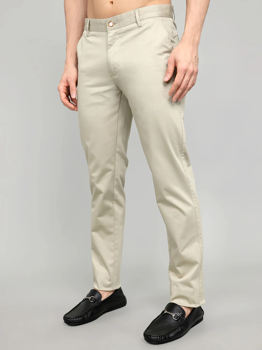 Men Beige Solid Slim Fit Trouser - Image 2